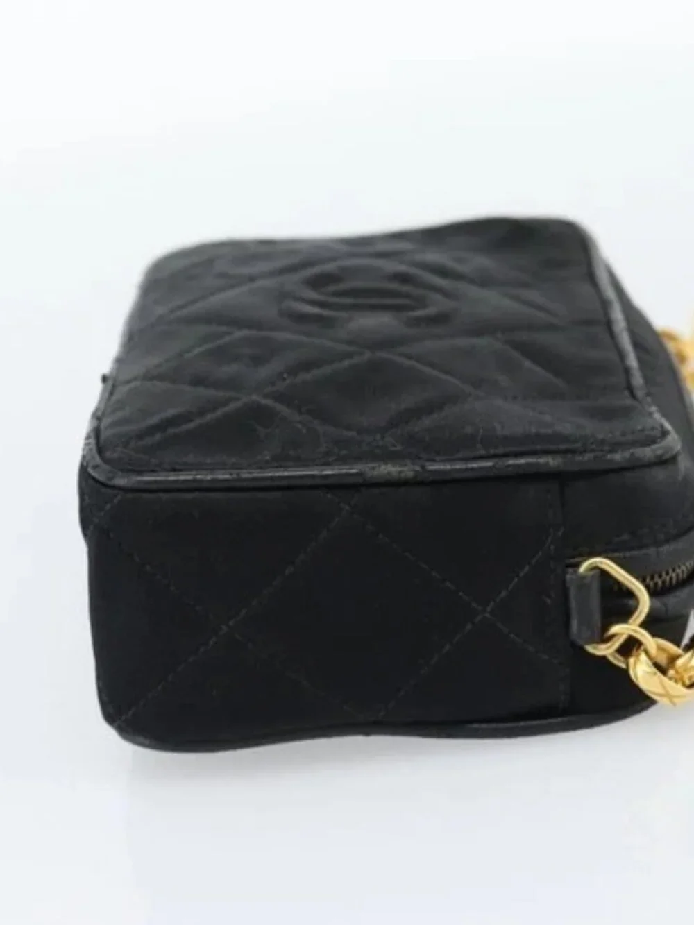 CHANEL Matelasse Chain Shoulder Bag Satin Black Gold CC Auth 189794V